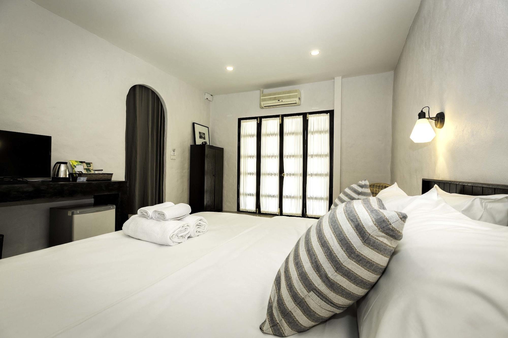 Chotana Villa Hotel Чиангмай Екстериор снимка