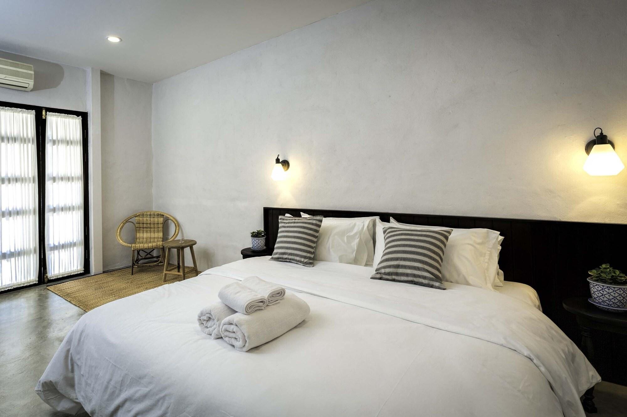 Chotana Villa Hotel Чиангмай Екстериор снимка