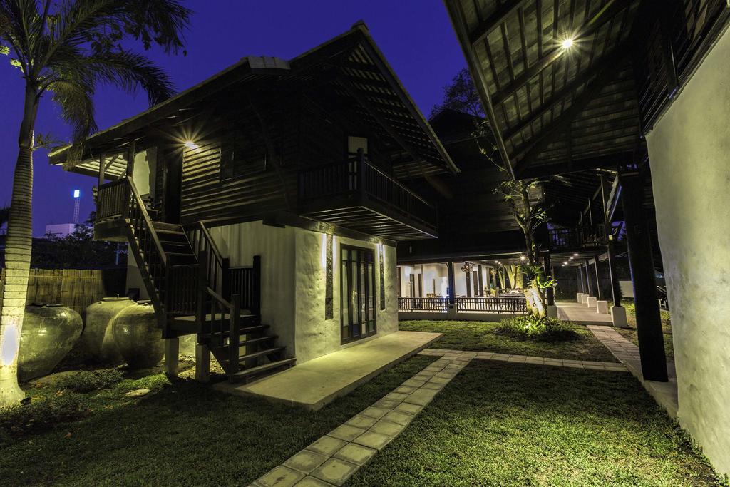 Chotana Villa Hotel Чиангмай Екстериор снимка